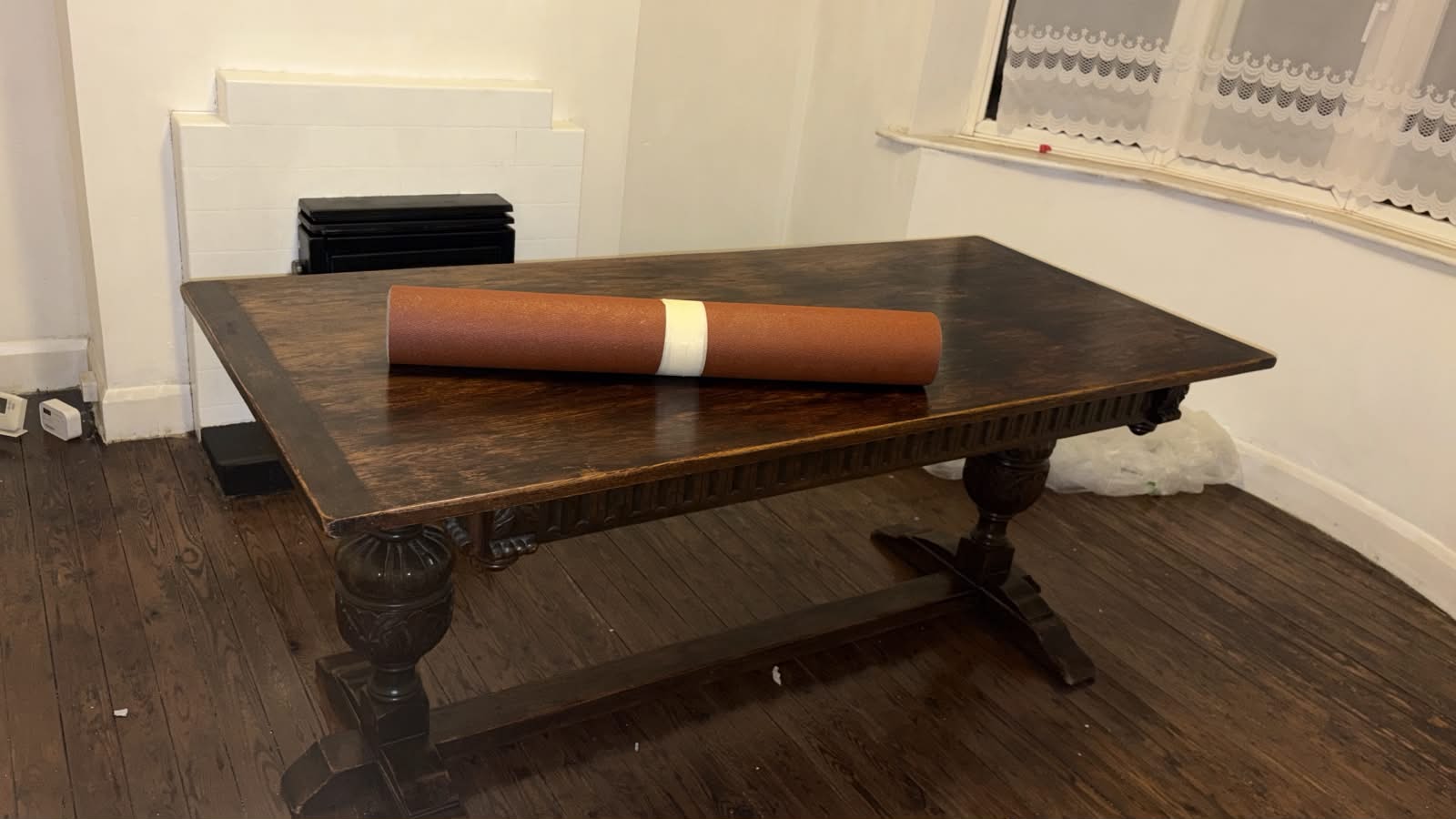 JKE Motors driver photograph at delivery — 6 Seater Dining Table, job JKE-519674